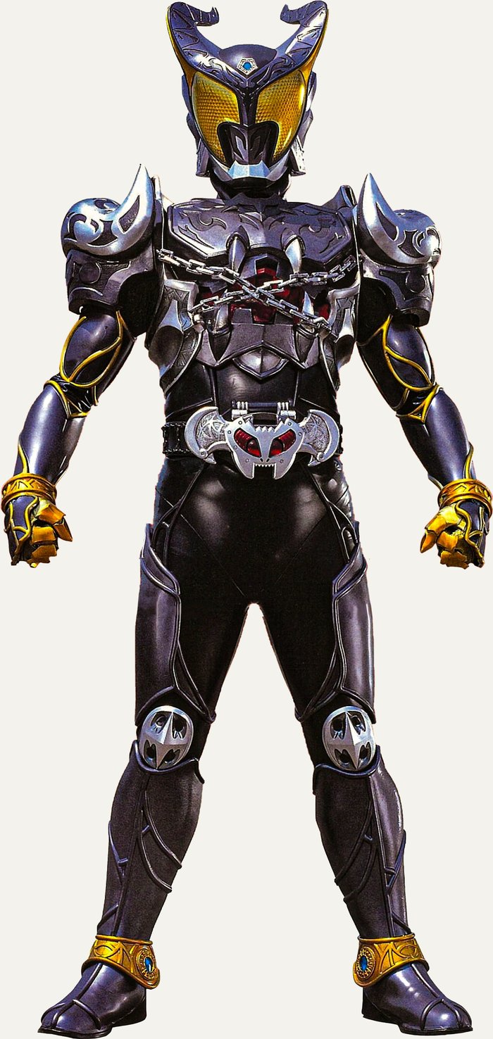 O Kamen Rider Arc de corpo inteiro, armadura roxa e prateada, correntes cruzadas no peito e viseira amarela