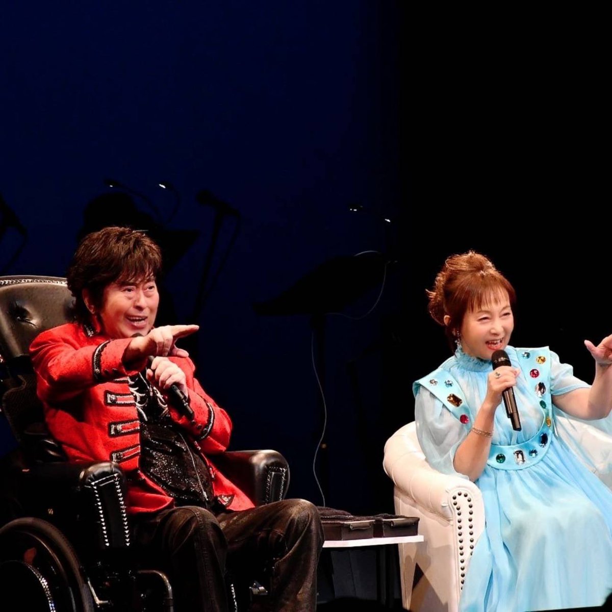 Ichiro Mizuki e Mitsuko Horie no palco